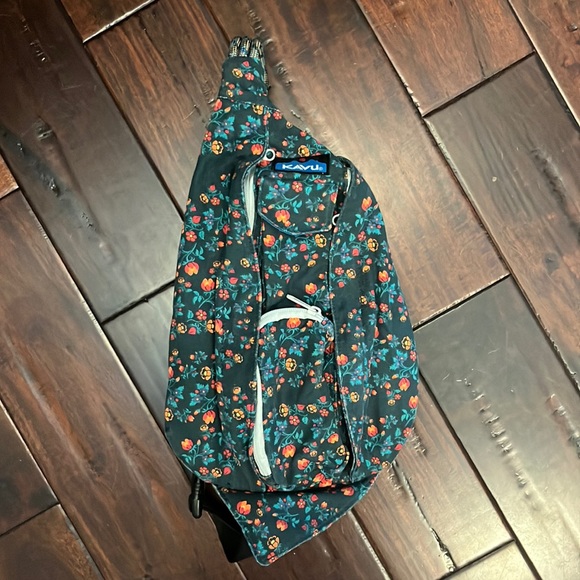 Kavu Bags Kavu Crossbody Bag Poshmark